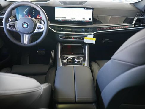 New 2026 BMW X6 xDrive40i w/ Premium Package AWD/4WD image 13
