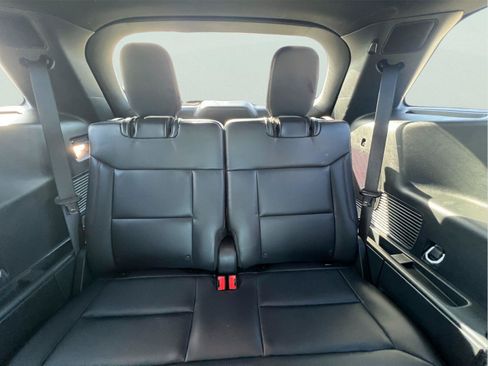 Certified 2026 Ford Explorer ST-Line w/ ST-Line Street Pack RWD image 37