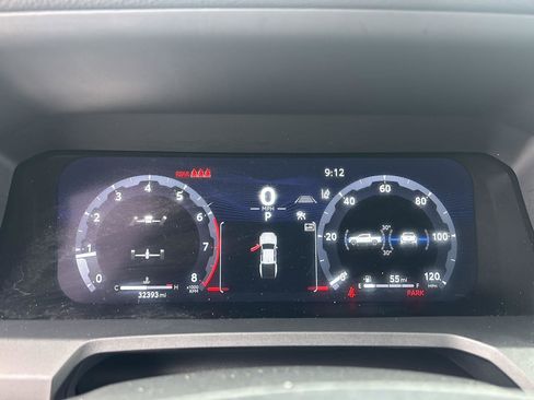 Used 2024 Toyota Tacoma TRD Off-Road w/ TRD Off Road Premium Package image 3