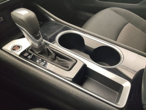 Used 2024 Nissan Altima 2.5 SV FWD image 26