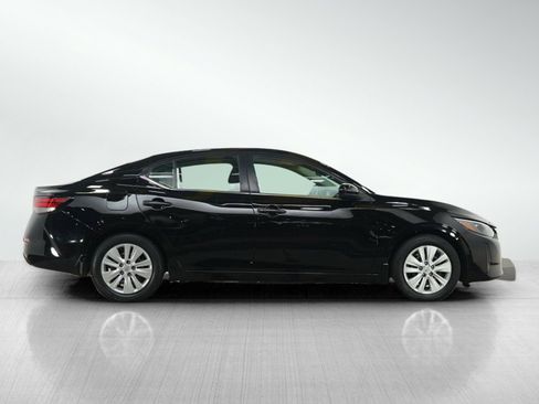 Used 2024 Nissan Sentra S image 6