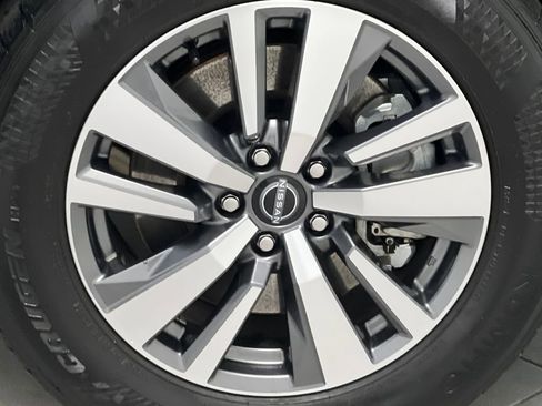 Used 2025 Nissan Pathfinder SL image 73