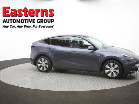 Used 2022 Tesla Model Y Long Range AWD/4WD image 46