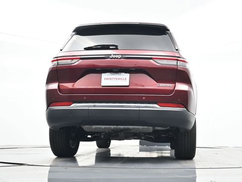 Used 2022 Jeep Grand Cherokee Limited image 38