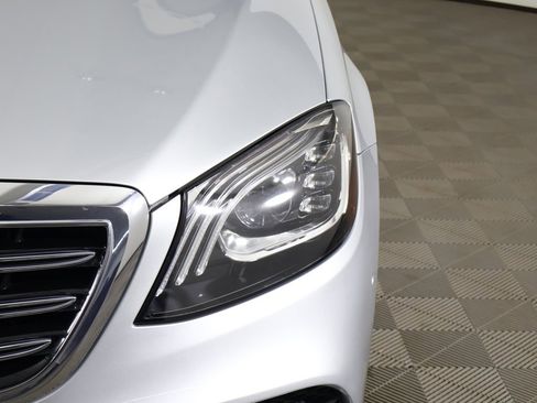 Used 2019 Mercedes-Benz S 560 4MATIC Sedan w/ AMG Line Exterior image 18