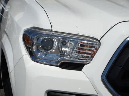 Used 2021 Toyota Tacoma SR5 image 5