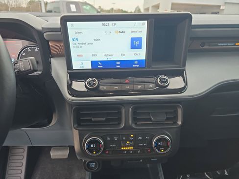 Used 2022 Ford Maverick Lariat w/ Lariat Luxury Package image 22