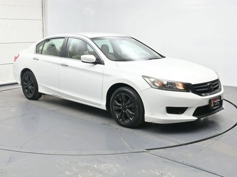 Used 2013 Honda Accord LX image 25