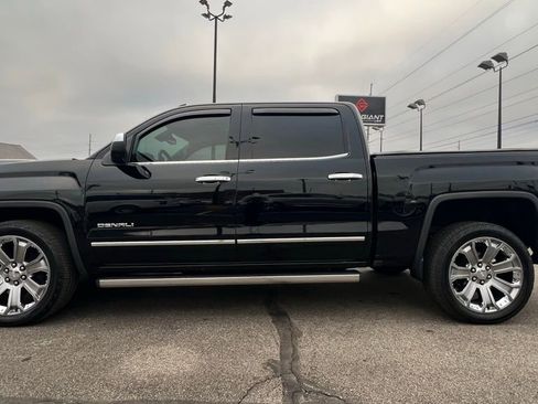 Used 2017 GMC Sierra 1500 Denali w/ Denali Ultimate Package image 3