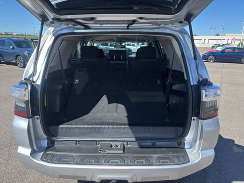 Used 2018 Toyota 4Runner SR5 image 24