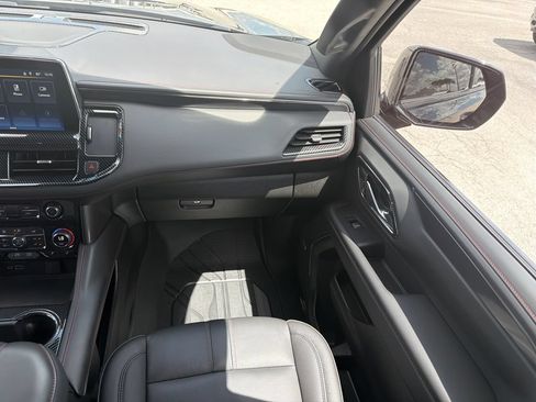Used 2023 Chevrolet Suburban RST w/ Luxury Package RWD image 17