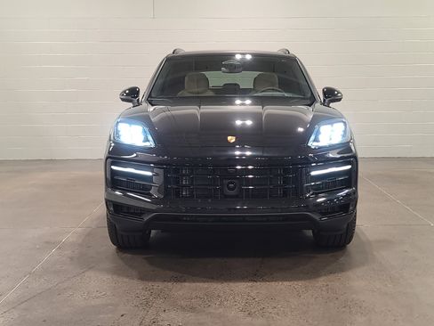 New 2026 Porsche Cayenne image 8