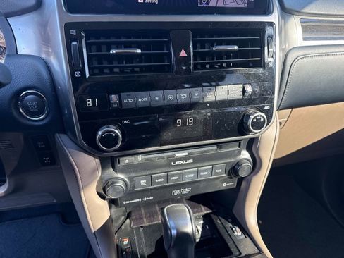 Used 2023 Lexus GX 460 Premium image 25