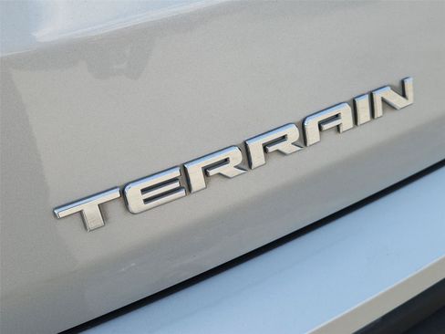 Used 2019 GMC Terrain SLE w/ Driver Convenience Package FWD image 30
