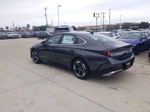 New 2026 Hyundai Sonata SEL FWD image 5