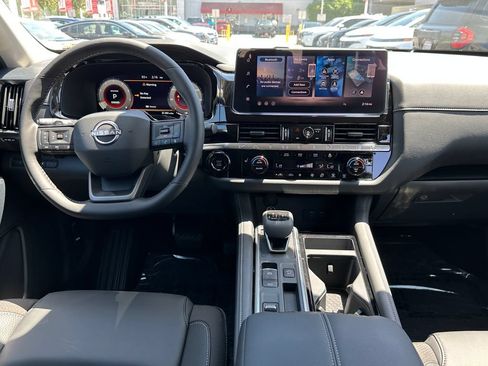 New 2026 Nissan Pathfinder SL FWD image 19