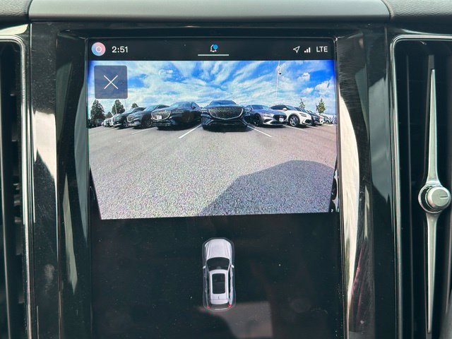 Used 2024 Volvo XC60 B5 Plus w/ Protection Package Premier AWD/4WD image 27