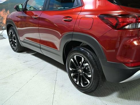 Used 2022 Chevrolet TrailBlazer LT w/ Convenience Package image 8