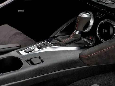 Used 2022 Chevrolet Camaro ZL1 image 8