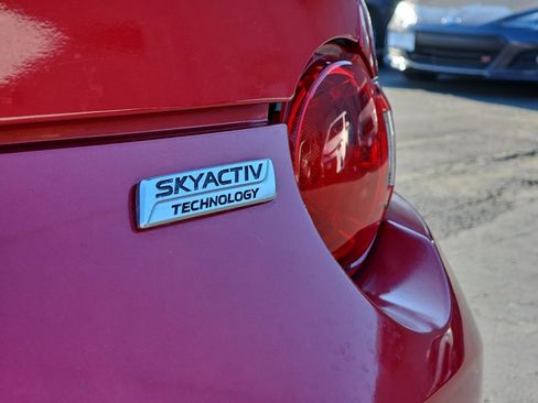 Used 2016 MAZDA MX-5 Miata Grand Touring image 18