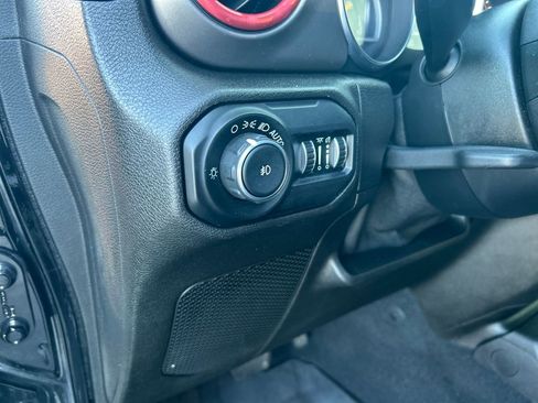 Used 2020 Jeep Wrangler Unlimited Sport S image 14