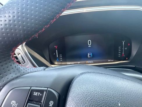 Used 2023 Ford Escape ST-Line w/ Tech Pack #1 AWD/4WD image 6