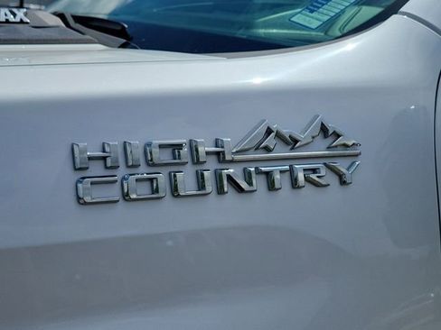 Certified 2024 Chevrolet Silverado 2500 High Country w/ Technology Package AWD/4WD image 8