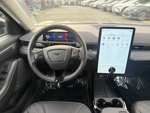 Used 2021 Ford Mustang Mach-E Premium image 16