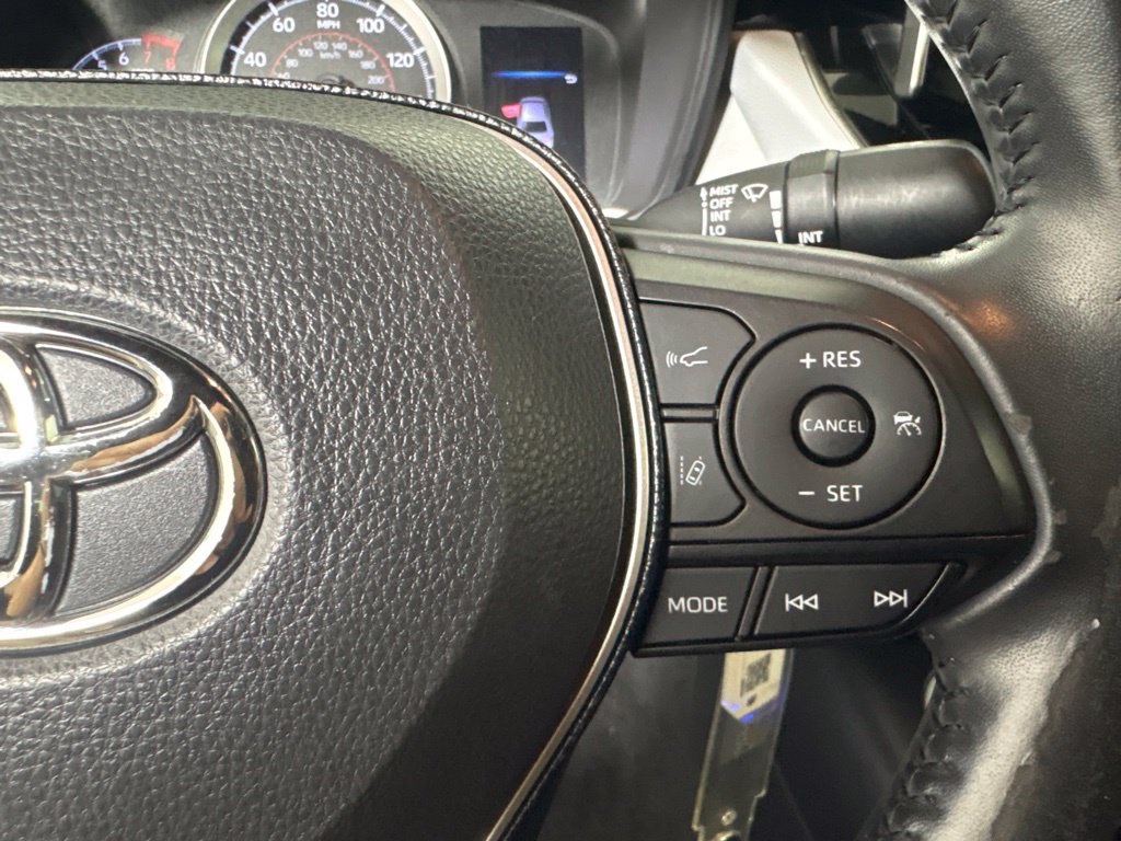 Used 2021 Toyota Corolla SE FWD image 16