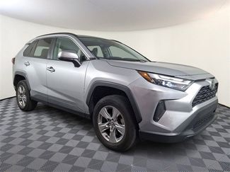 Used 2022 Toyota RAV4 XLE video 1
