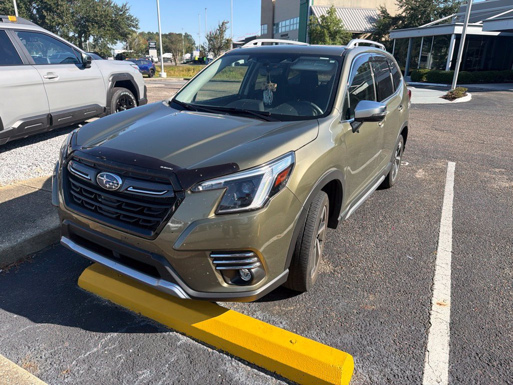 Used 2024 Subaru Forester Touring AWD/4WD image 1