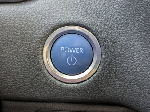 Used 2024 Toyota Tundra Limited AWD/4WD image 31