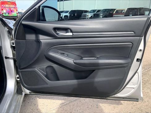 Used 2020 Nissan Altima 2.5 S image 23