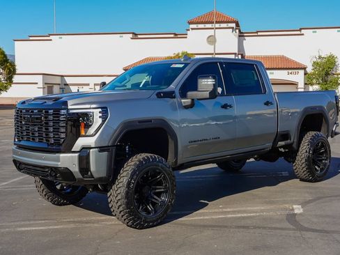 New 2026 GMC Sierra 2500 Denali w/ Denali Reserve Package AWD/4WD image 3