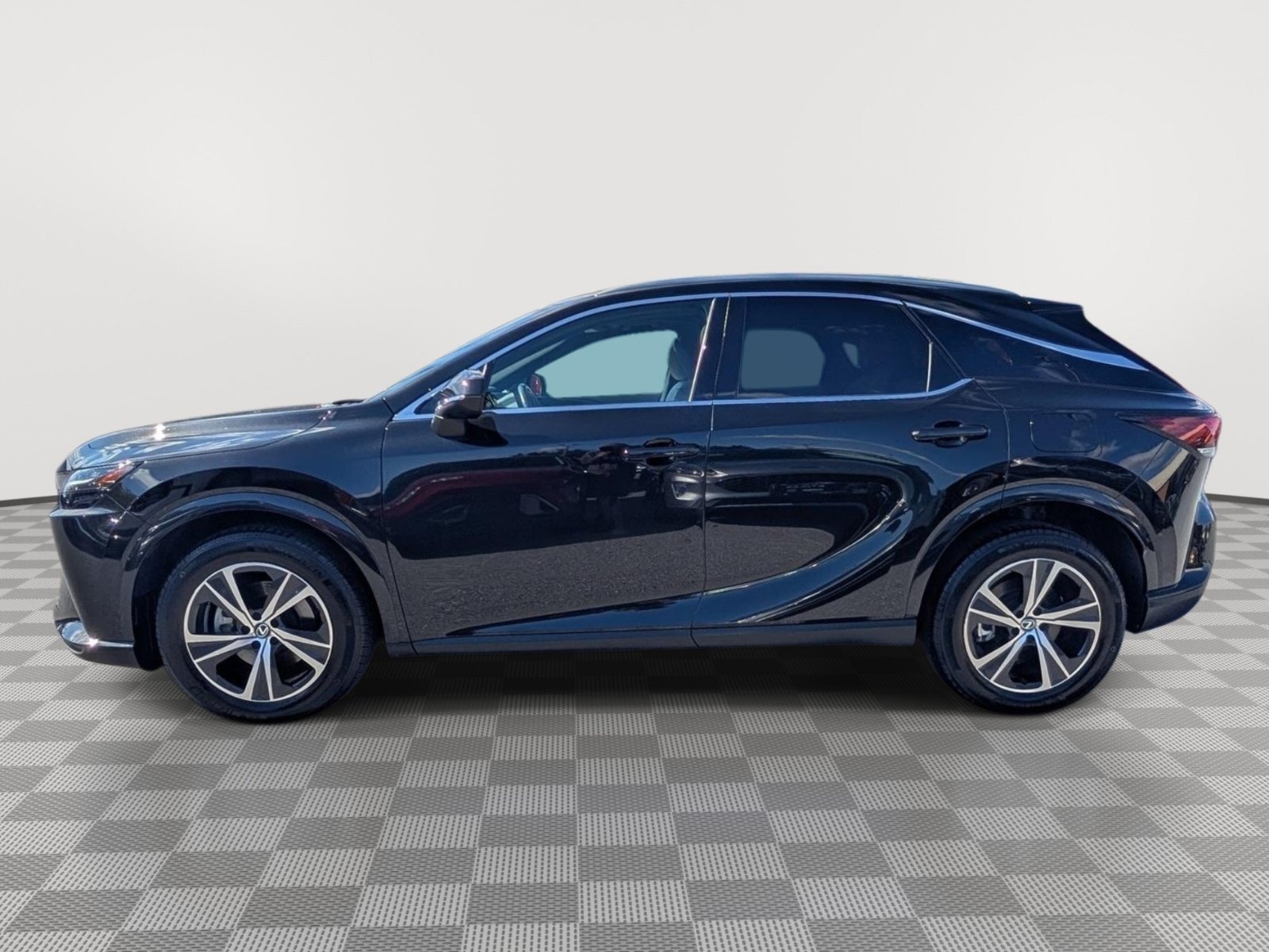 Used 2025 Lexus RX 350h w/ Accessory Package AWD/4WD image 2