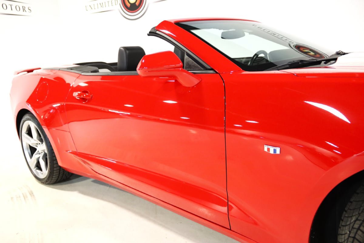 Used 2018 Chevrolet Camaro SS RWD image 81