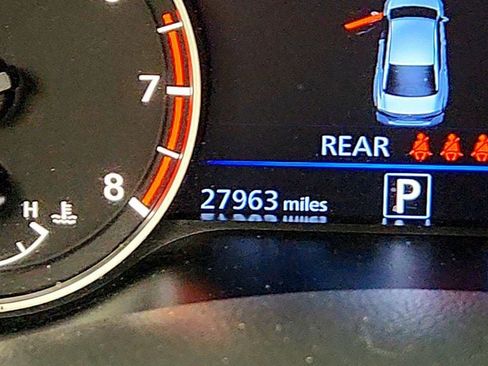 Used 2024 Nissan Altima 2.5 SR AWD/4WD image 15