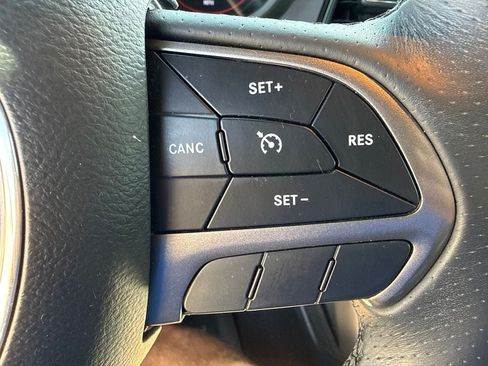 Used 2019 Dodge Challenger SXT w/ Driver Convenience Group RWD image 27