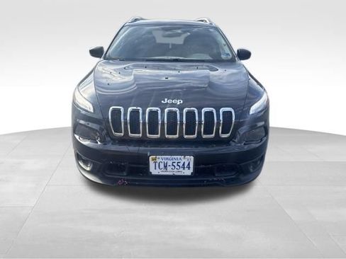 Used 2016 Jeep Cherokee Latitude w/ Comfort/Convenience Group AWD/4WD image 4
