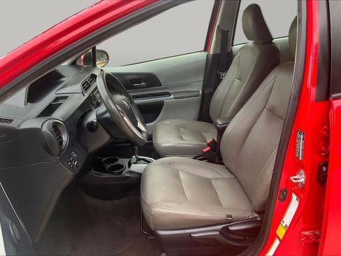 Used 2013 Toyota Prius C Three FWD image 7