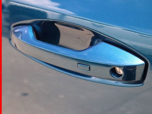 New 2025 Nissan Murano SL image 9