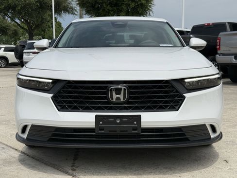 Used 2024 Honda Accord EX image 11