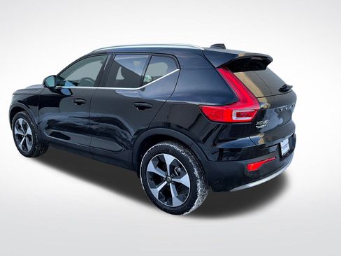 New 2025 Volvo XC40 B5 Core w/ Protection Package Premier image 3
