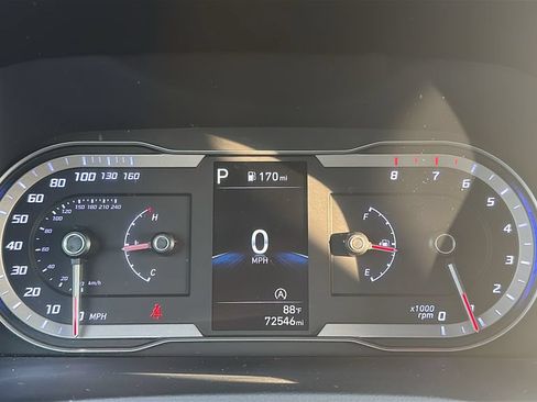 Used 2022 Hyundai Tucson SEL FWD image 2