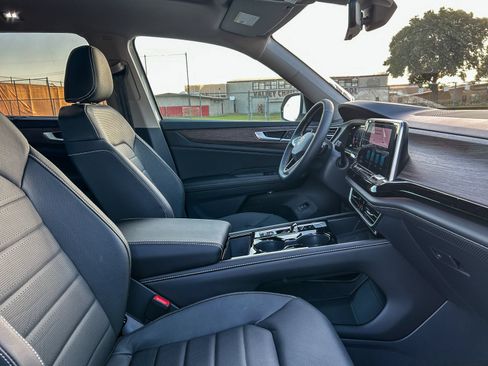 New 2026 Volkswagen Atlas SEL AWD/4WD image 19