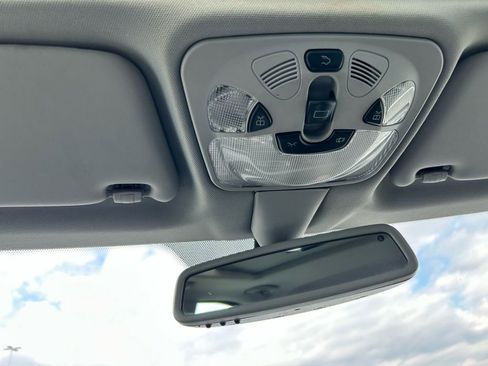 Used 2006 Mercedes-Benz C 230 Sedan image 27