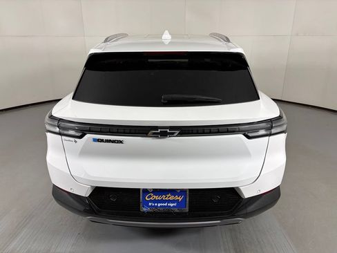 Certified 2024 Chevrolet Equinox EV LT w/ Active Safety Package 3 FWD image 8