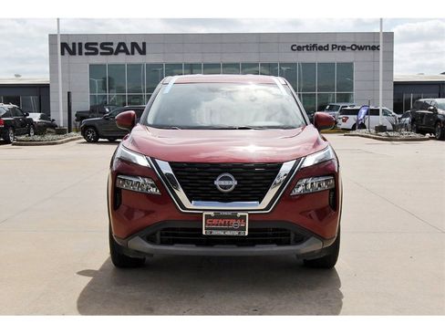 Used 2023 Nissan Rogue SV image 8