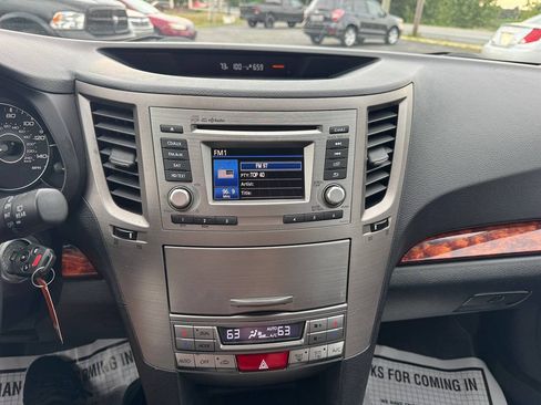 Used 2012 Subaru Outback 2.5i Limited AWD/4WD image 16
