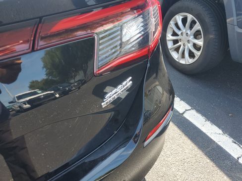Used 2022 Honda Civic Sport Touring image 7